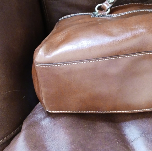 Patricia Nash Poppy Smooth Leather Shoulder Bag - Picture 13 of 15
